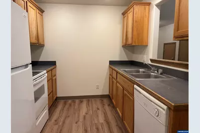 320 Monmouth Av S, Monmouth, OR 97361 - Photo 25