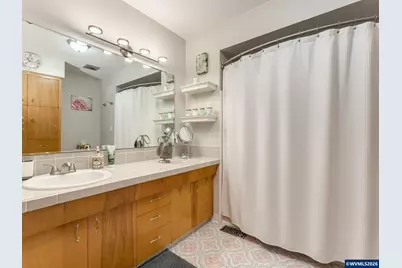 1215 E College St, Mount Angel, OR 97362 - Photo 39