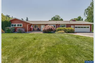 1215 E College St, Mount Angel, OR 97362 - Photo 7