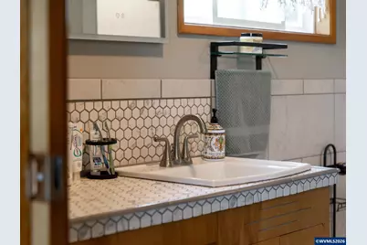 1215 E College St, Mount Angel, OR 97362 - Photo 25