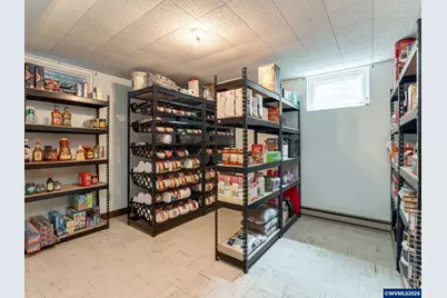 1215 E College St, Mount Angel, OR 97362 - Photo 45