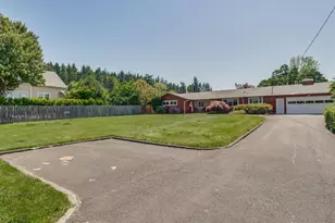 1215 E College St, Mount Angel, OR 97362 - Photo 5