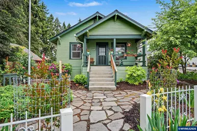 824 Chadwick St, Silverton, OR 97381 - Photo 1