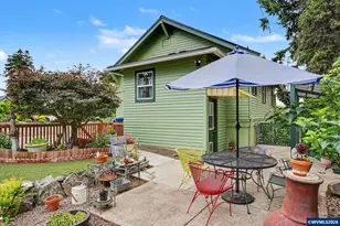 824 Chadwick St, Silverton, OR 97381 - Photo 17