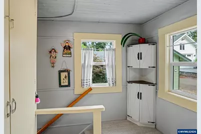 824 Chadwick St, Silverton, OR 97381 - Photo 15