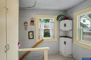 824 Chadwick St, Silverton, OR 97381 - Photo 15