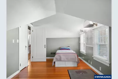 810 N Water St, Silverton, OR 97381 - Photo 29