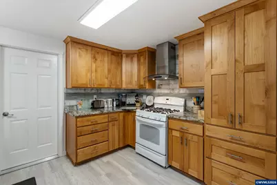 634 30th Av SE, Albany, OR 97322 - Photo 13