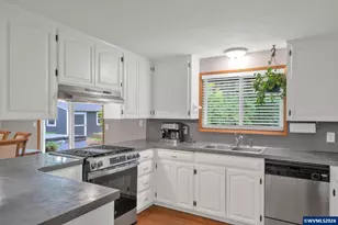 3230 NW Norwood Dr, Corvallis, OR 97330 - Photo 19