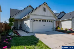 948 Laurel Pl, Silverton, OR 97381 - Photo 3