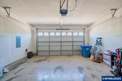 948 Laurel Pl, Silverton, OR 97381 - Photo 39