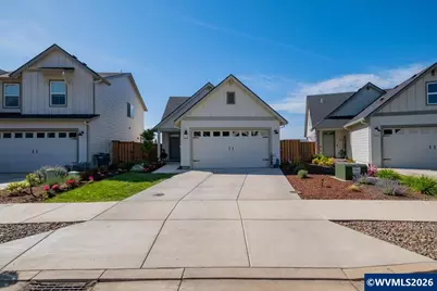 948 Laurel Pl, Silverton, OR 97381 - Photo 1