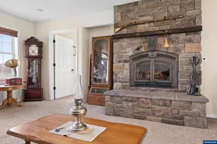 10124 Wiseacre NE Ln, Aurora, OR 97002 - Photo 5