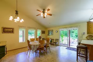 130 Washburn St, Brownsville, OR 97327 - Photo 9
