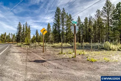54592 Huntington Rd, Bend, OR 97707 - Photo 7