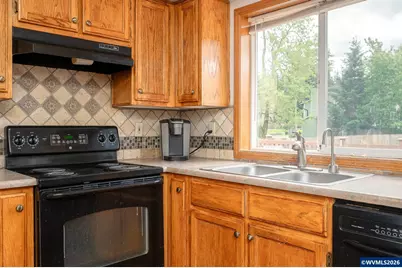 11240 SE Cranberry Lp, Clackamas, OR 97015 - Photo 15