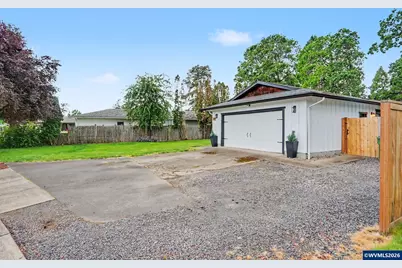760 SE Edwards Dr, Dundee, OR 97115 - Photo 37