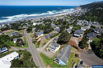 5310 NE Neptune Ln, Lincoln City, OR 97367 - Photo 3