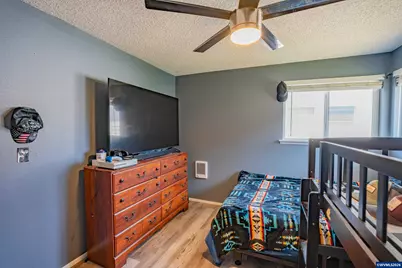 1387 S 2nd St, Lebanon, OR 97355 - Photo 19