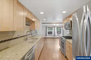 675 Valleywood Dr SE, Salem, OR 97306 - Photo 13