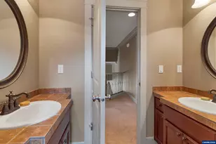 1650 West Meadows Dr NW, Salem, OR 97304 - Photo 39