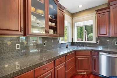 1650 West Meadows Dr NW, Salem, OR 97304 - Photo 29