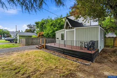 370 24th St NE, Salem, OR 97301 - Photo 15