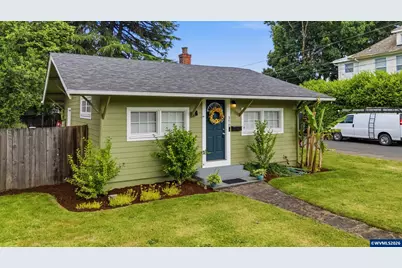 370 24th St NE, Salem, OR 97301 - Photo 1