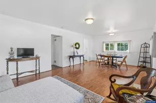 370 24th St NE, Salem, OR 97301 - Photo 9