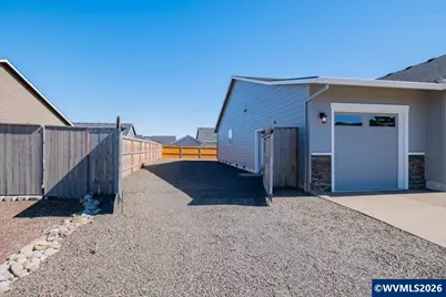 2441 Woodland Wy NE, Albany, OR 97321 - Photo 5