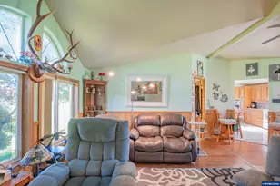 31018 Ty Valley Rd, Lebanon, OR 97355 - Photo 11