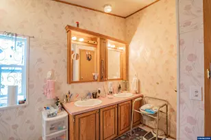 31018 Ty Valley Rd, Lebanon, OR 97355 - Photo 13