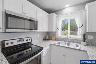 1176 Grove St, Lebanon, OR 97355 - Photo 21