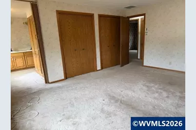1344 Regency Dr, Eugene, OR 97401 - Photo 25