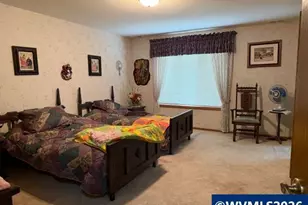 1344 Regency Dr, Eugene, OR 97401 - Photo 11