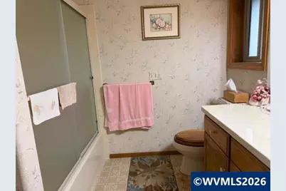 1344 Regency Dr, Eugene, OR 97401 - Photo 7