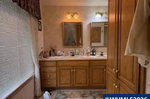 1344 Regency Dr, Eugene, OR 97401 - Photo 13