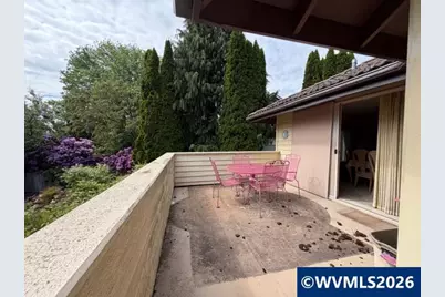 1344 Regency Dr, Eugene, OR 97401 - Photo 13