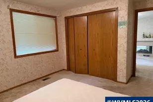 1344 Regency Dr, Eugene, OR 97401 - Photo 39
