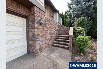 1344 Regency Dr, Eugene, OR 97401 - Photo 3