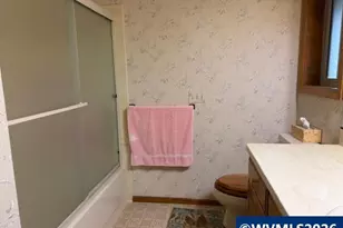 1344 Regency Dr, Eugene, OR 97401 - Photo 19