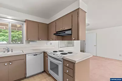 2120 NW Kings Bl, Corvallis, OR 97330 - Photo 15