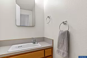2120 NW Kings Bl, Corvallis, OR 97330 - Photo 25