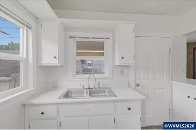 1135 6th St NW, Salem, OR 97304 - Photo 13