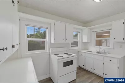 1135 6th St NW, Salem, OR 97304 - Photo 11