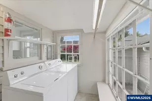 1135 6th St NW, Salem, OR 97304 - Photo 23