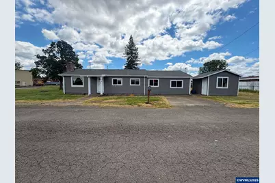 425 Boatlanding St, Independence, OR 97351 - Photo 1
