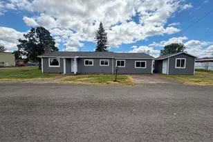 425 Boatlanding St, Independence, OR 97351 - Photo 1
