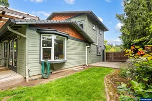 2266 Ironwood St, Eugene, OR 97401 - Photo 15