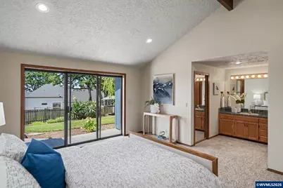 10725 Oak Dr SE, Salem, OR 97306 - Photo 27